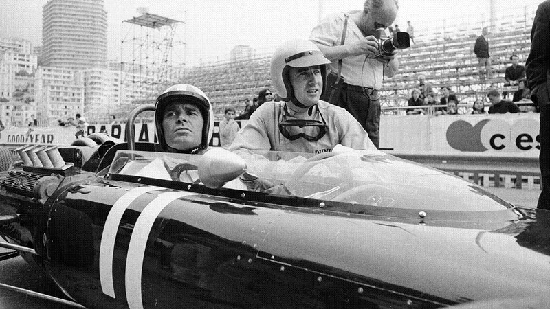 Illustration for article titled The Ten Greatest Celebrity Racing Drivers